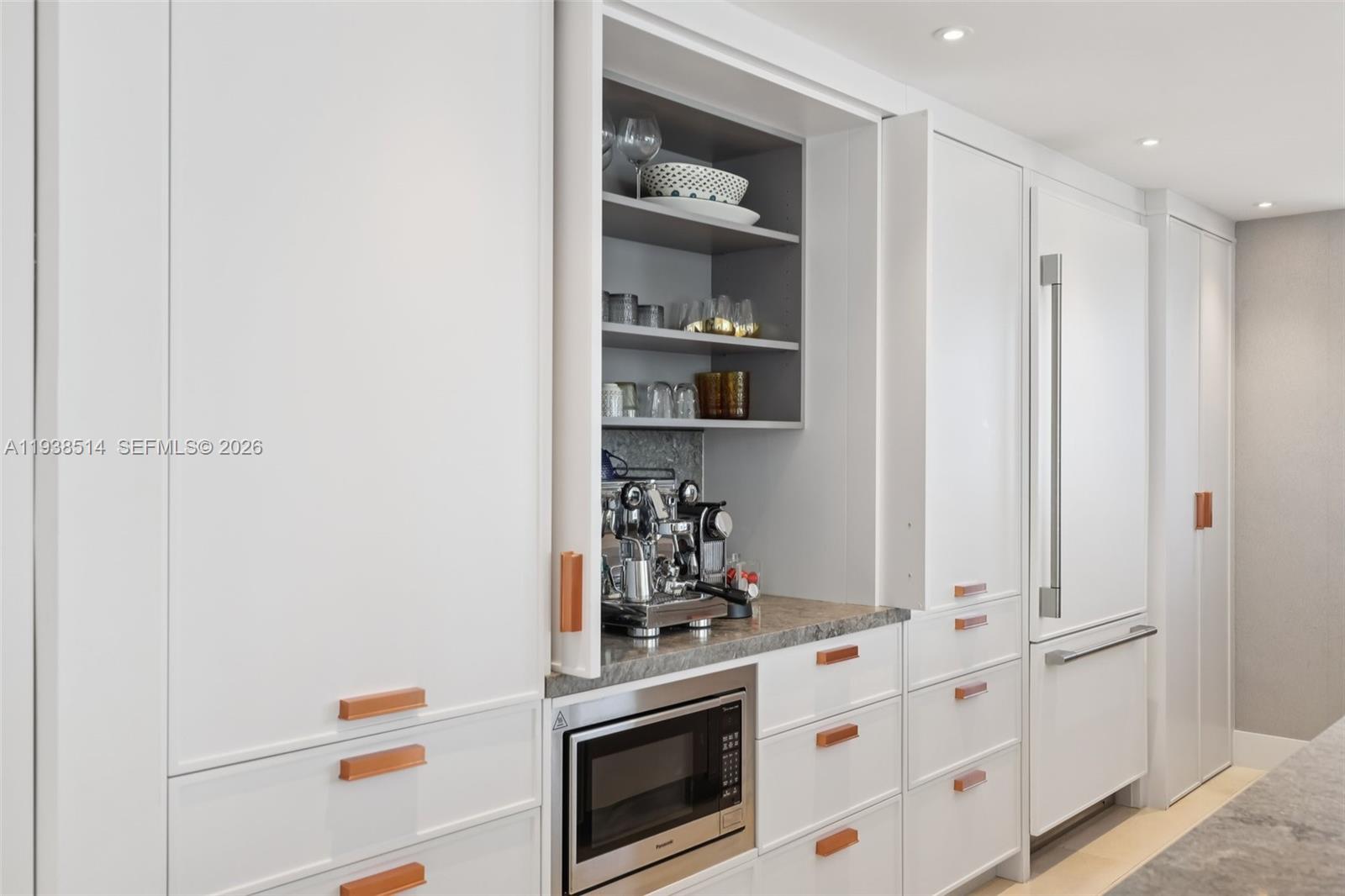 10275 Collins Ave #1110, Bal Harbour FL 33154
