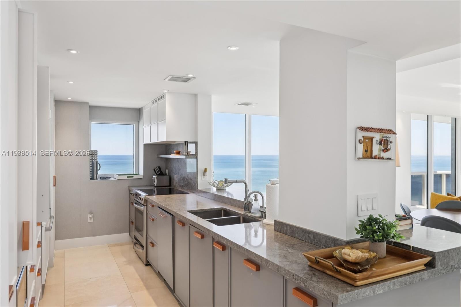 10275 Collins Ave #1110, Bal Harbour FL 33154