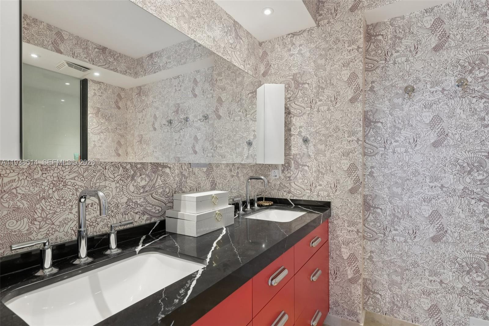 10275 Collins Ave #1110, Bal Harbour FL 33154