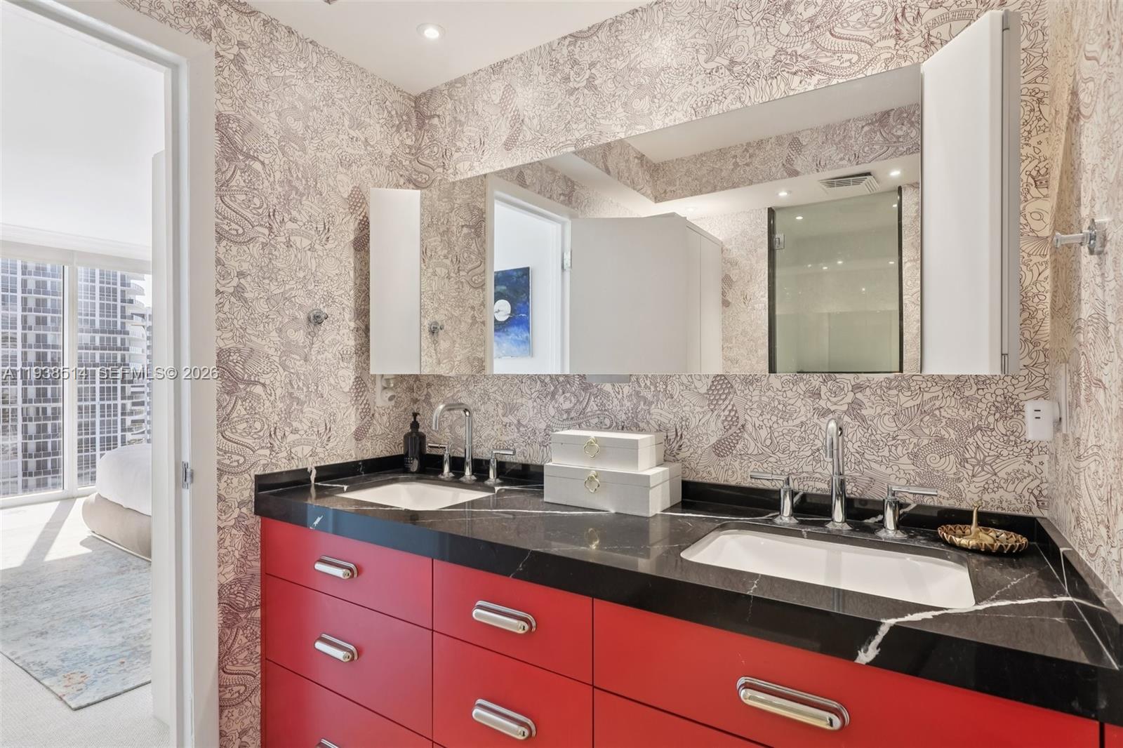 10275 Collins Ave #1110, Bal Harbour FL 33154