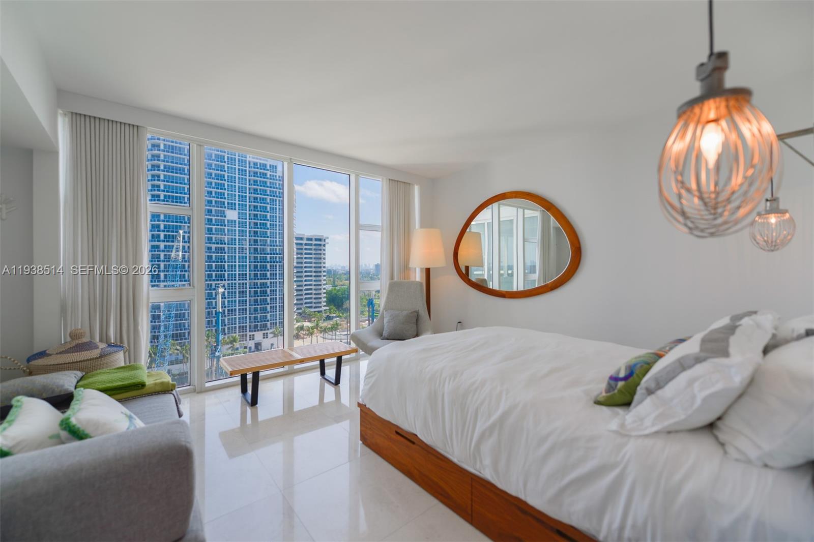 10275 Collins Ave #1110, Bal Harbour FL 33154