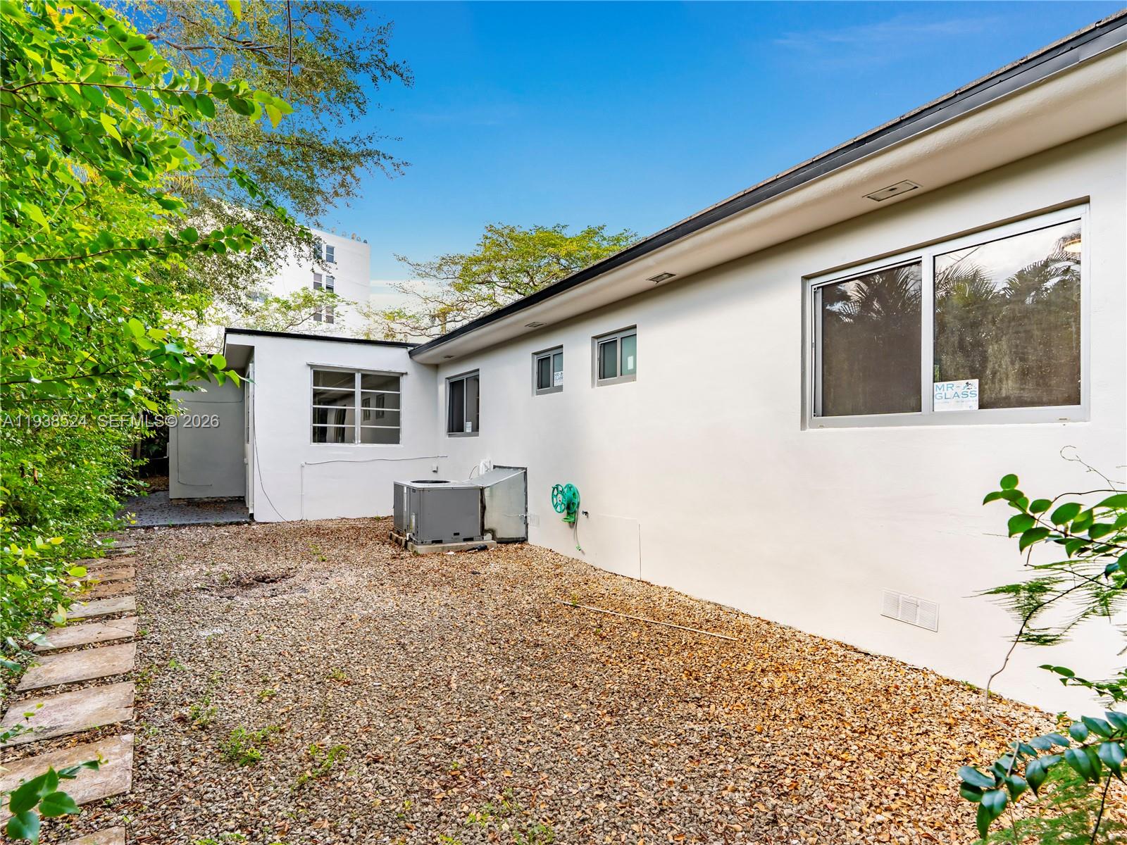 650 NE 60th St, Miami FL 33137