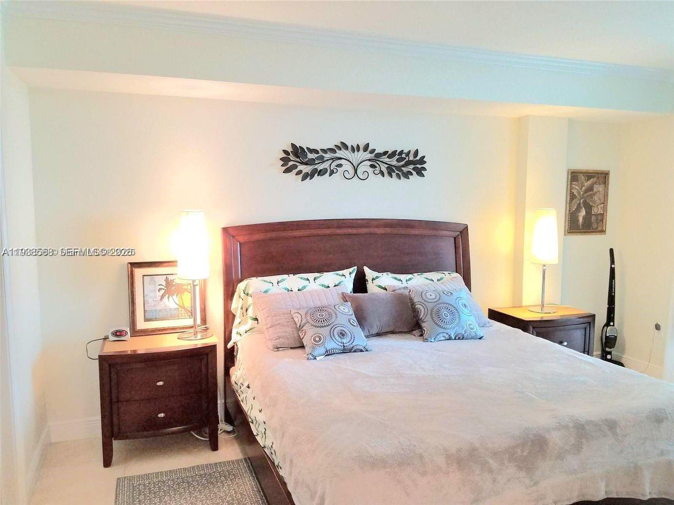 10275 Collins Ave #908, Bal Harbour FL 33154