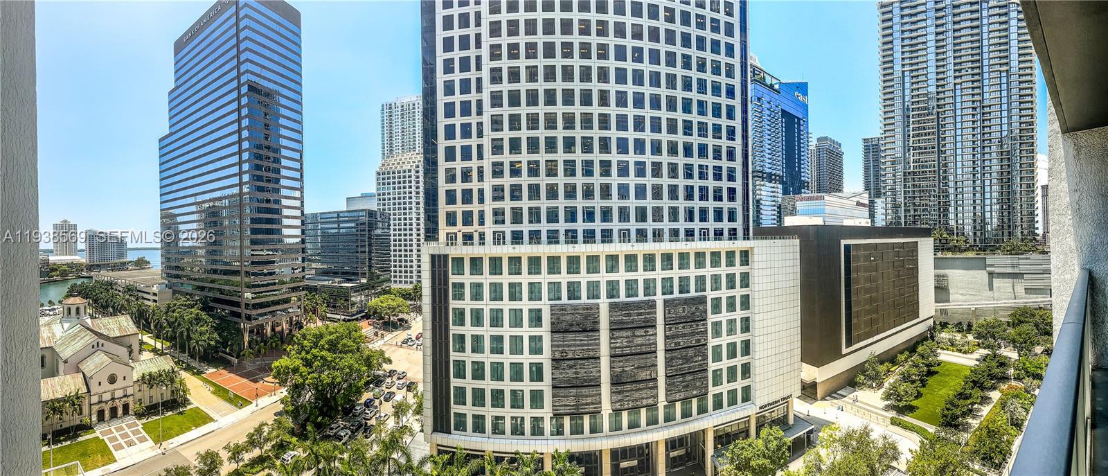 500 Brickell Ave #1406, Miami FL 33131