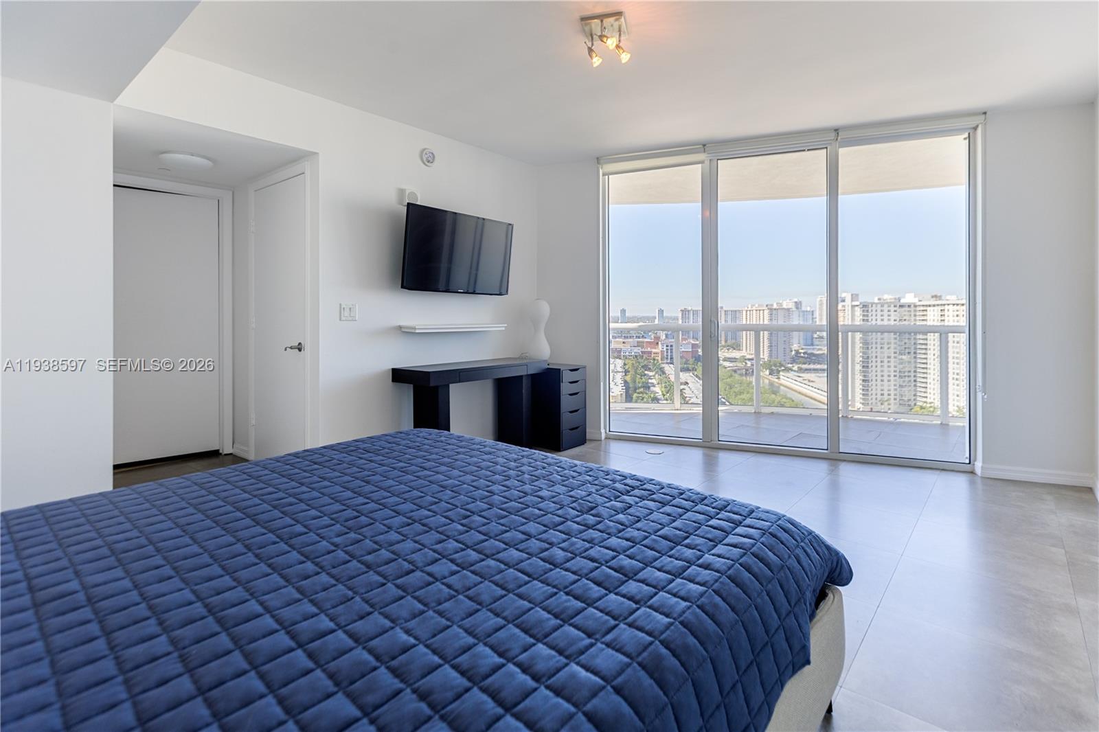 17201 Collins Ave #2006, Sunny Isles Beach FL 33160