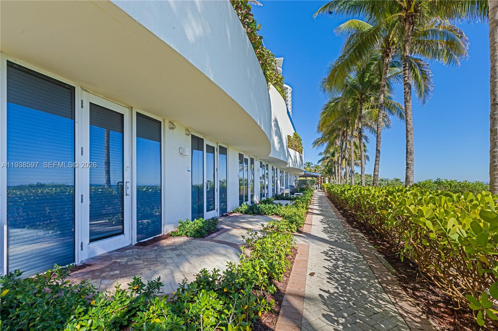 17201 Collins Ave #2006, Sunny Isles Beach FL 33160