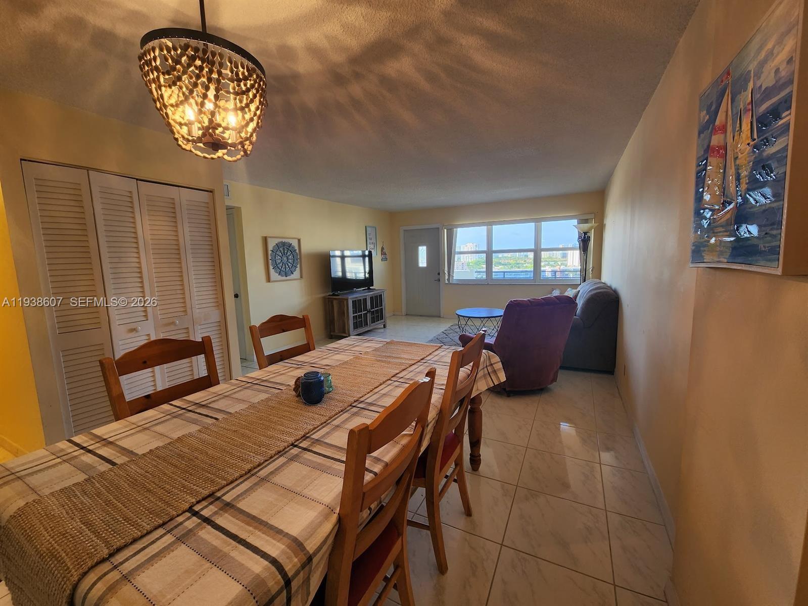 401 Golden Isles Dr #1114, Hallandale Beach FL 33009