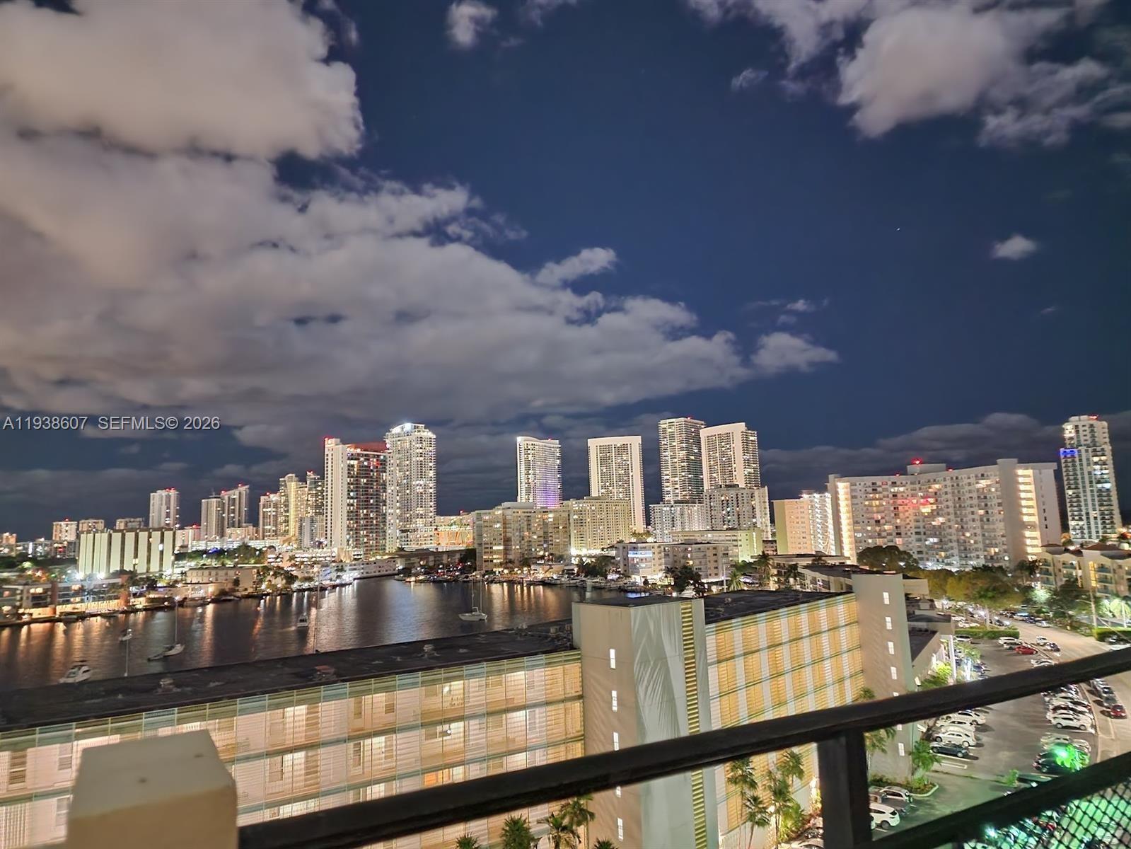 401 Golden Isles Dr #1114, Hallandale Beach FL 33009