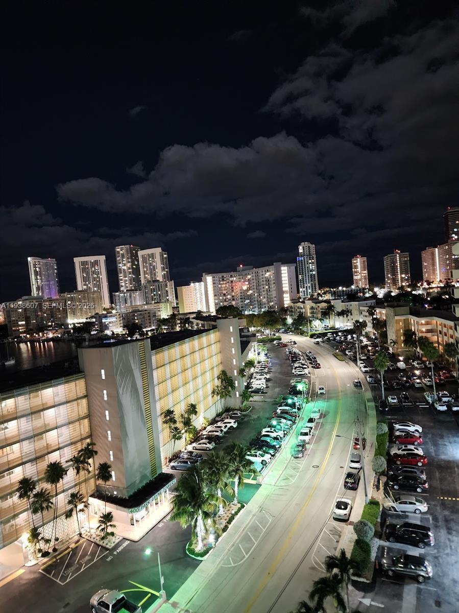 401 Golden Isles Dr #1114, Hallandale Beach FL 33009