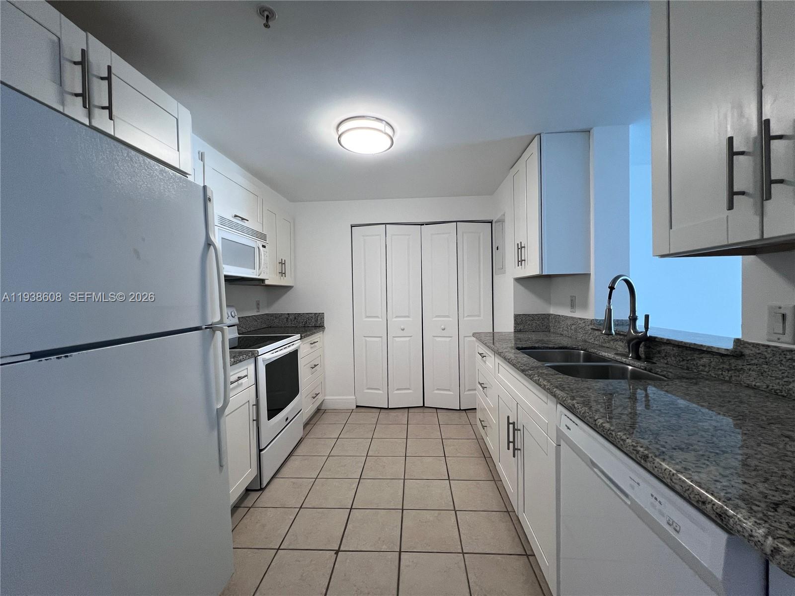 1250 S Miami Ave #2104, Miami FL 33130