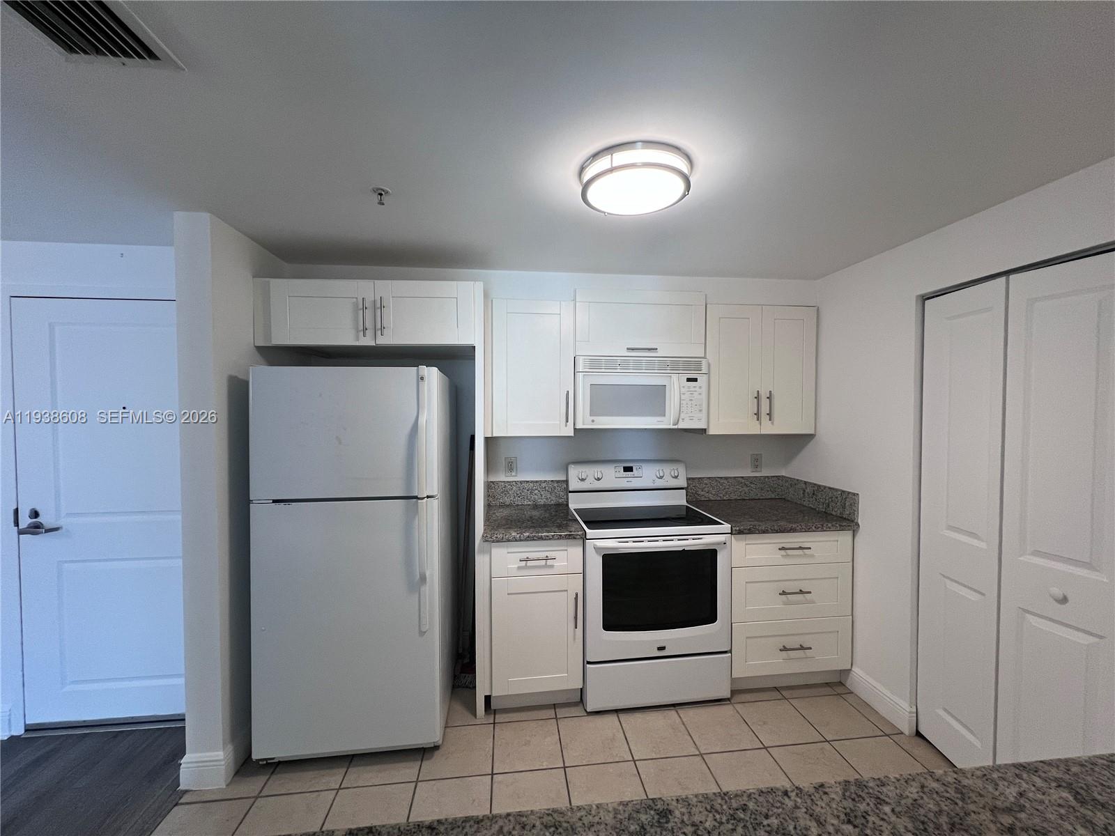 1250 S Miami Ave #2104, Miami FL 33130