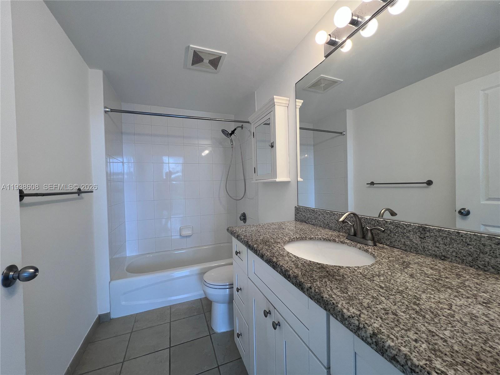 1250 S Miami Ave #2104, Miami FL 33130