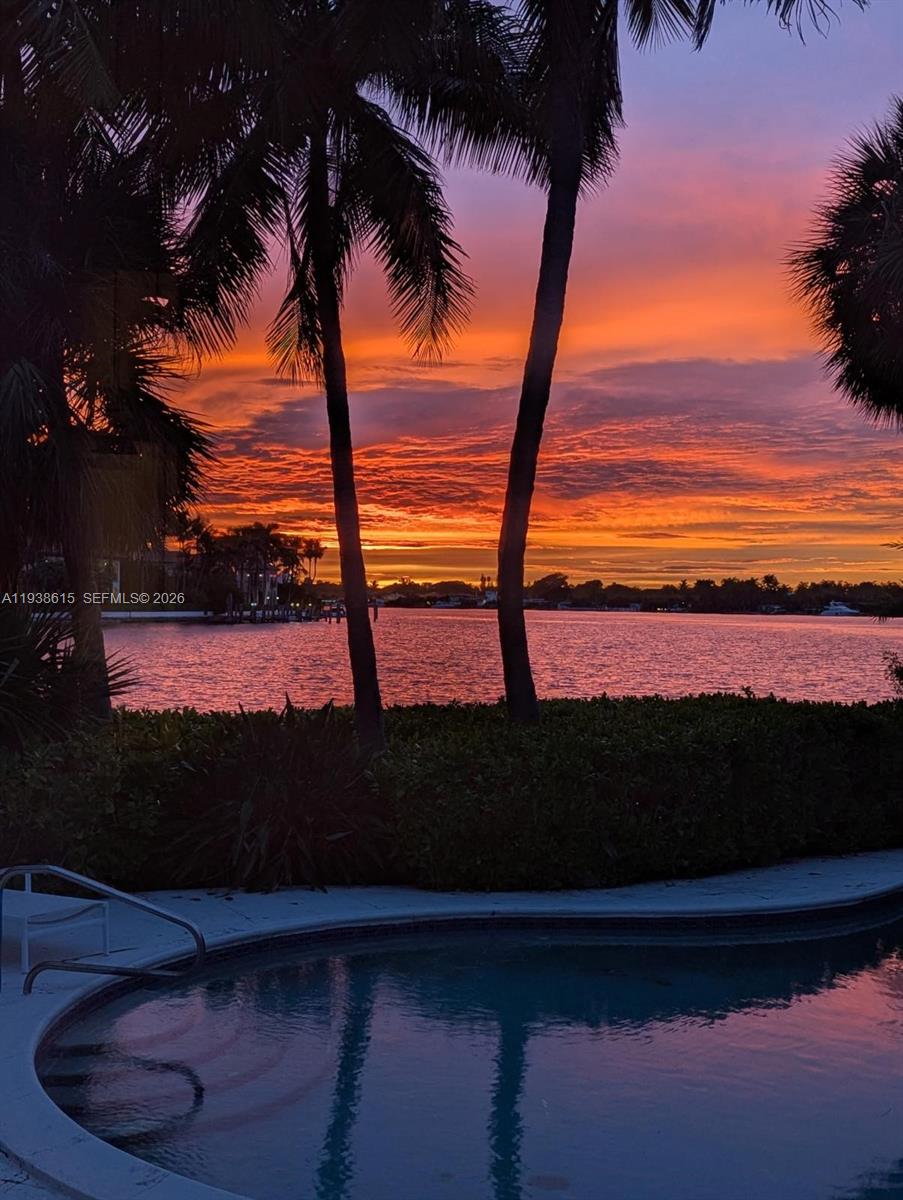 6620 Allison Rd, Miami Beach FL 33141