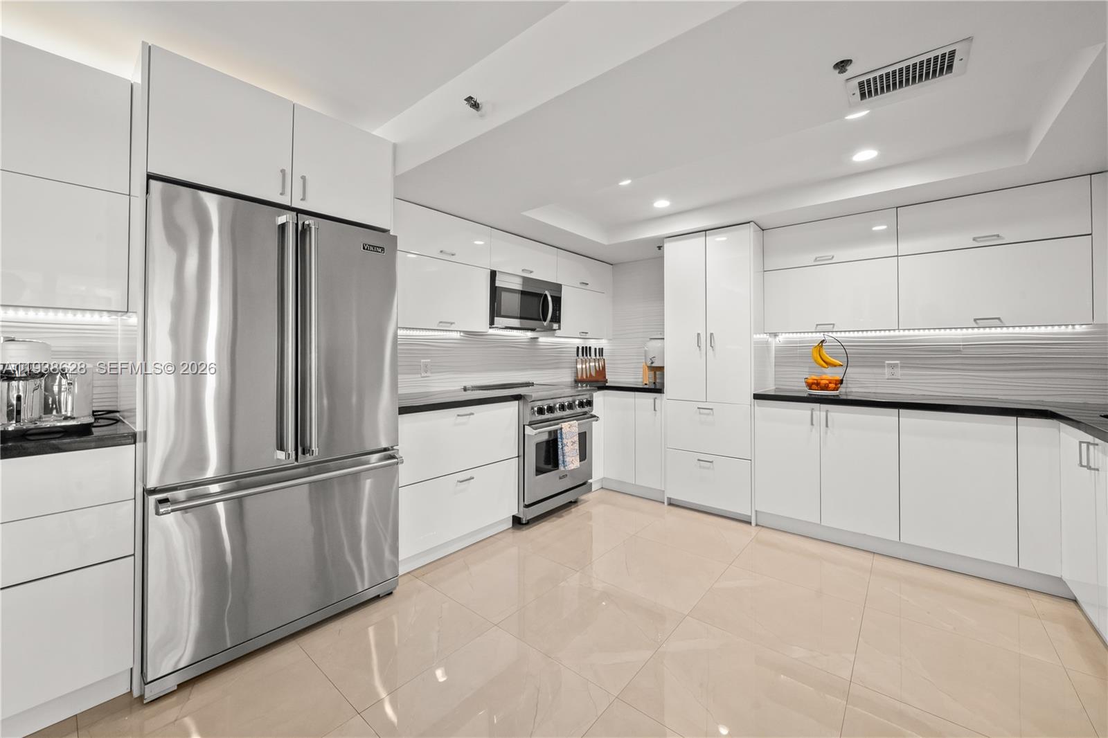 2843 S Bayshore Dr #6B, Miami FL 33133