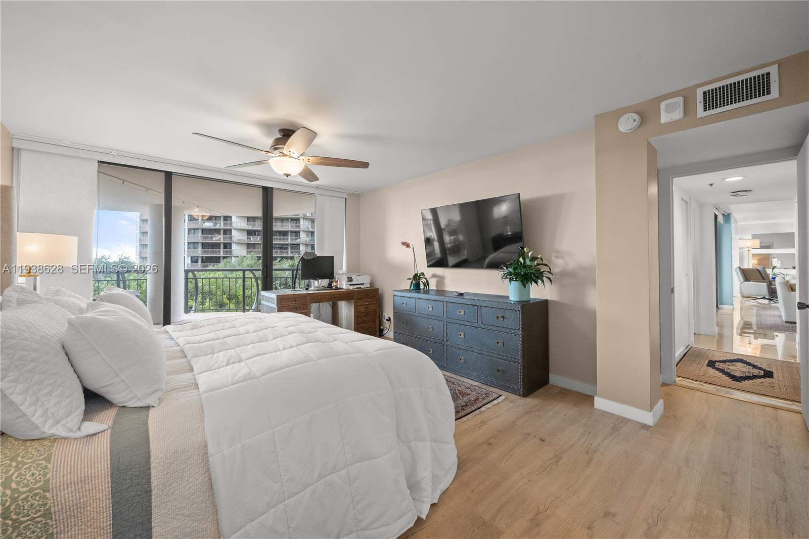 2843 S Bayshore Dr #6B, Miami FL 33133