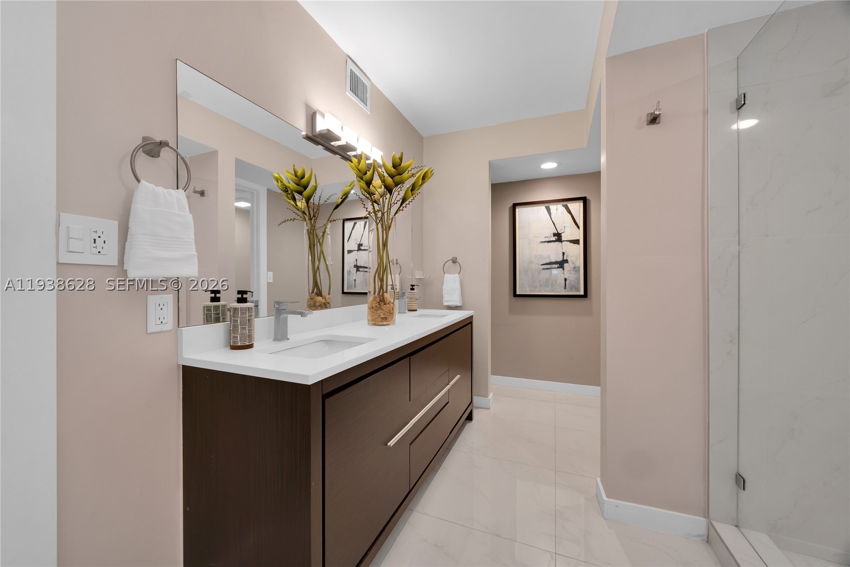 2843 S Bayshore Dr #6B, Miami FL 33133