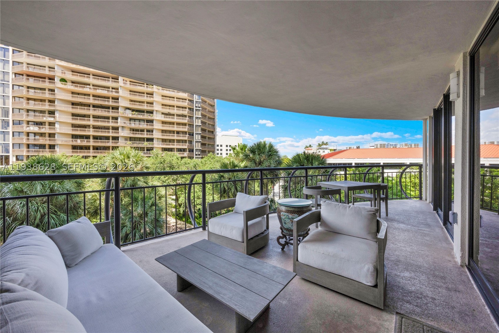 2843 S Bayshore Dr #6B, Miami FL 33133