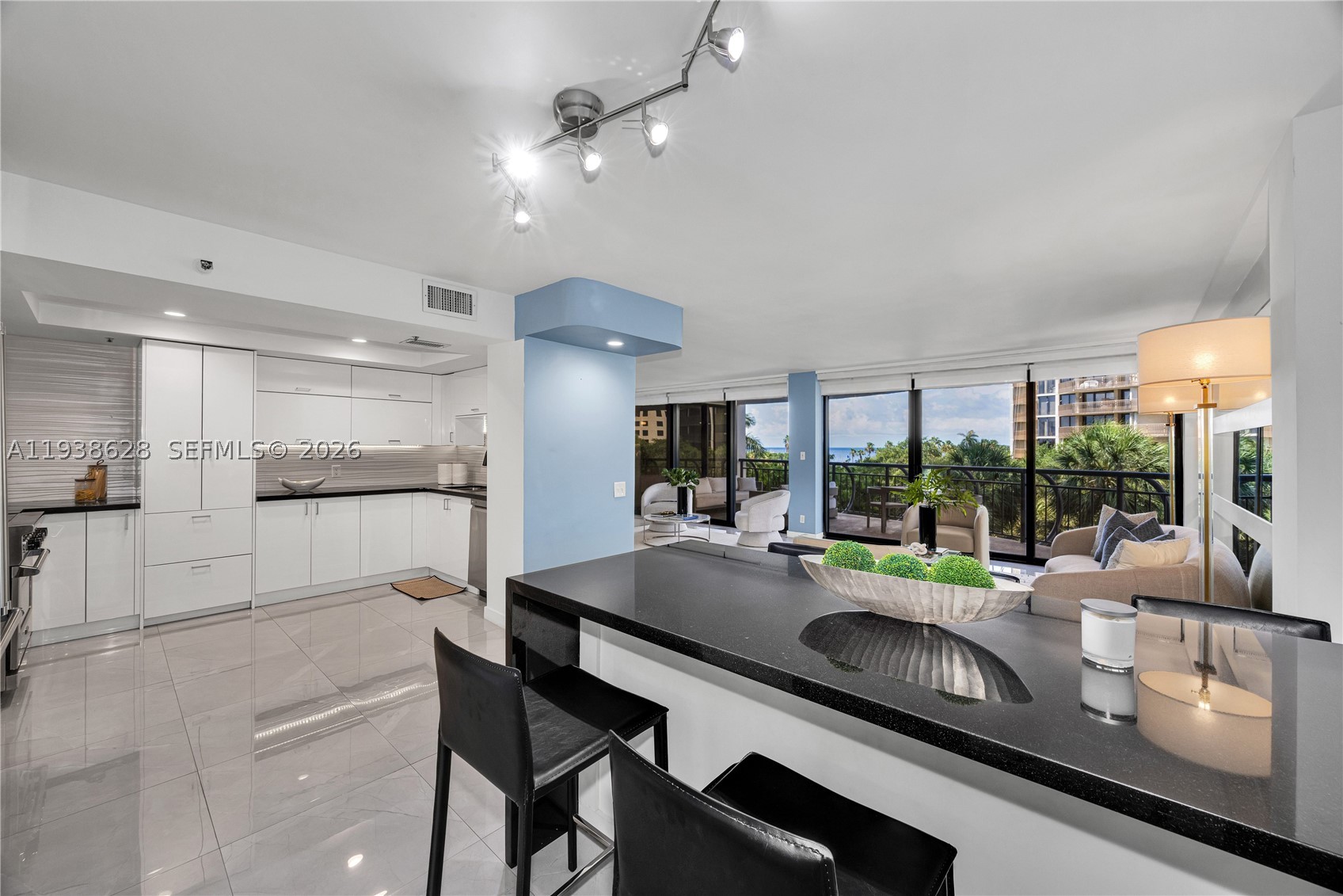 2843 S Bayshore Dr #6B, Miami FL 33133