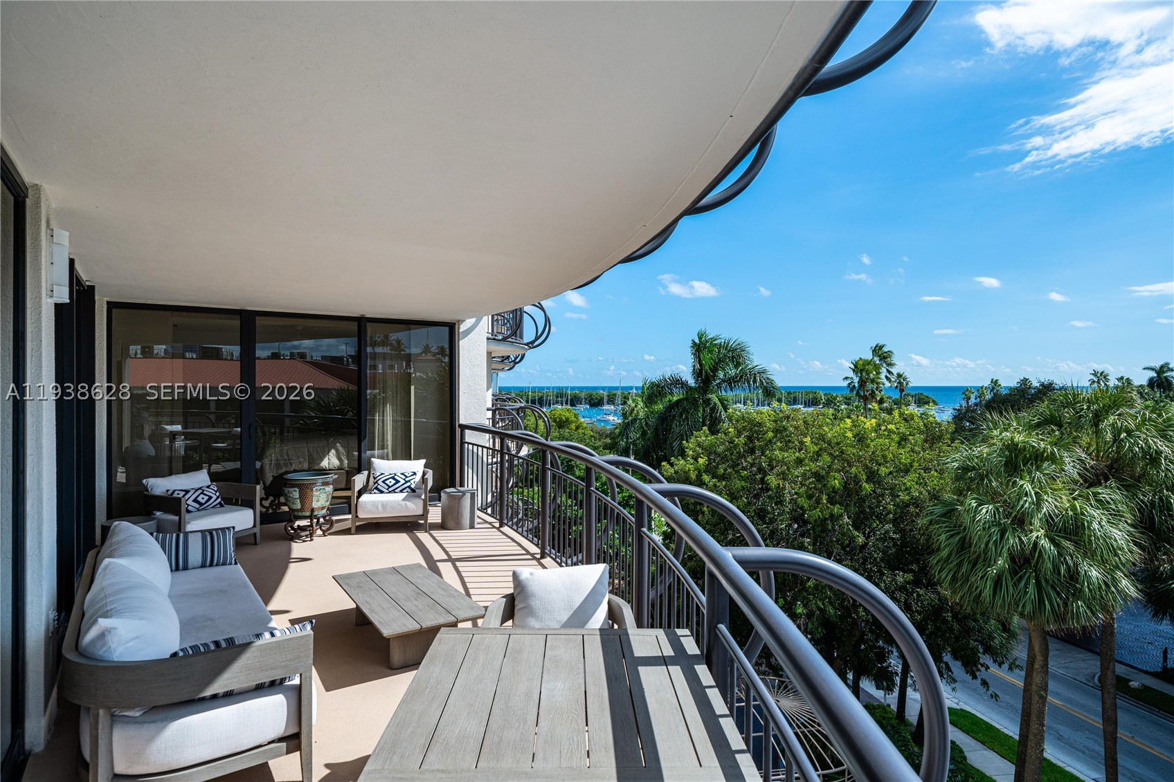 2843 S Bayshore Dr #6B, Miami FL 33133
