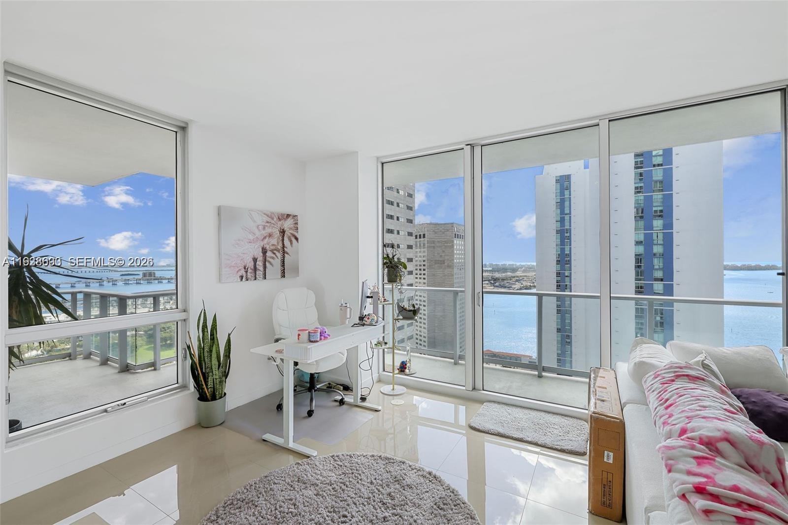 300 S Biscayne Blvd #T-2616, Miami FL 33131