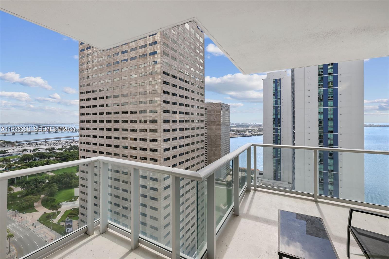 300 S Biscayne Blvd #T-2616, Miami FL 33131