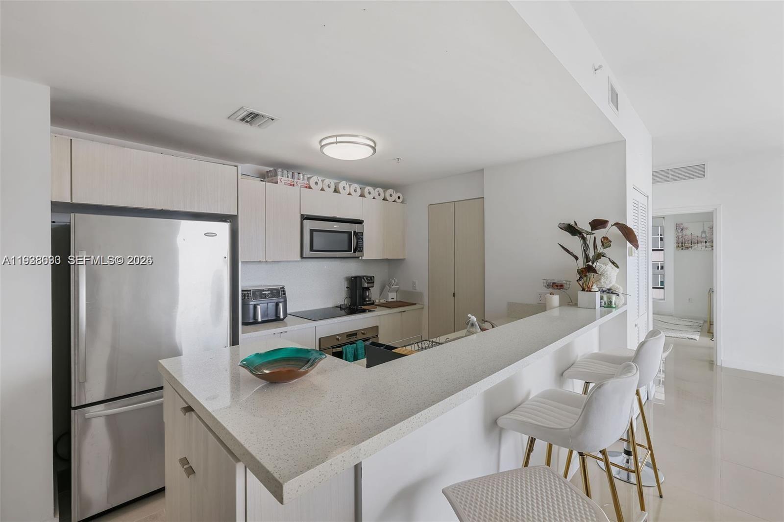 300 S Biscayne Blvd #T-2616, Miami FL 33131