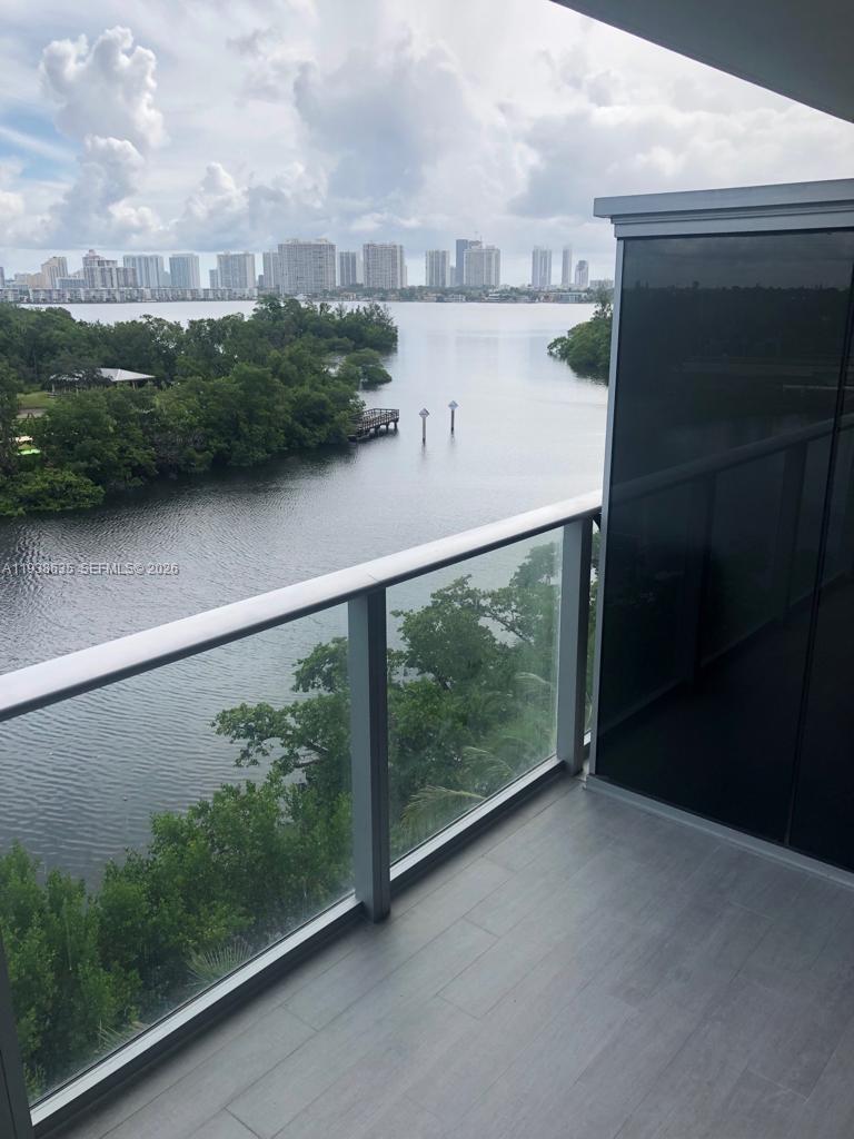 16385 Biscayne Blvd #502, North Miami Beach FL 33160
