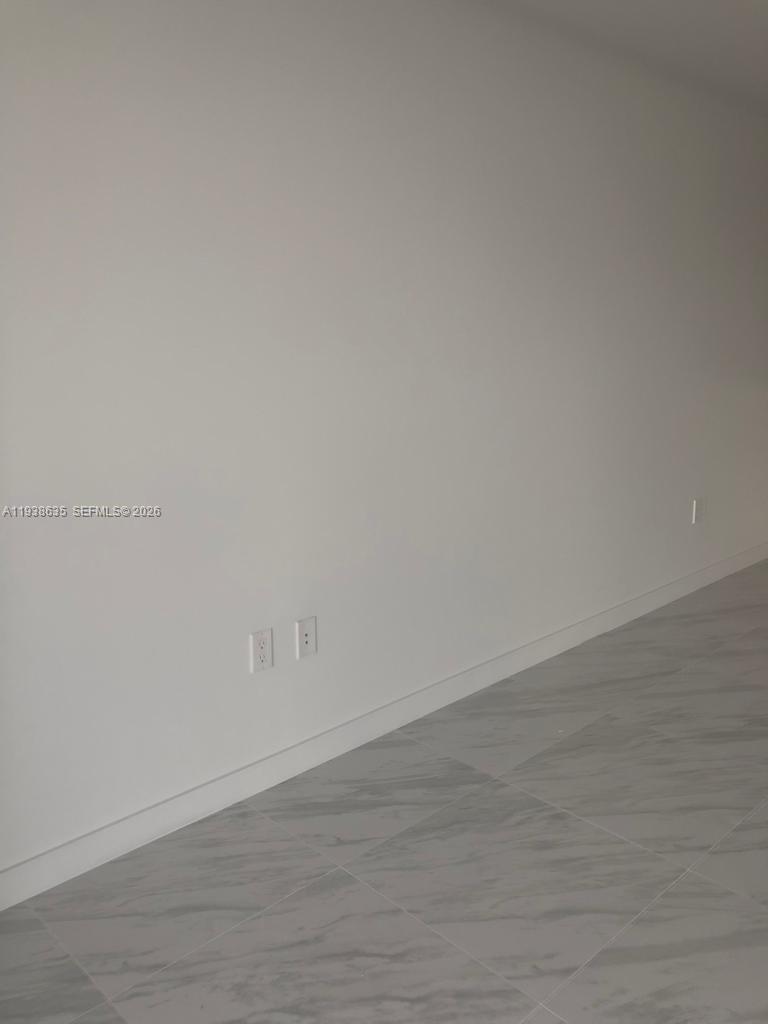 16385 Biscayne Blvd #502, North Miami Beach FL 33160
