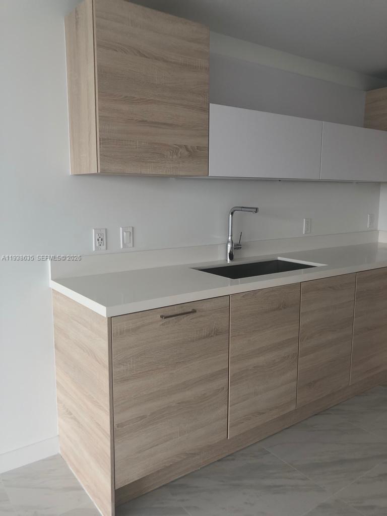 16385 Biscayne Blvd #502, North Miami Beach FL 33160