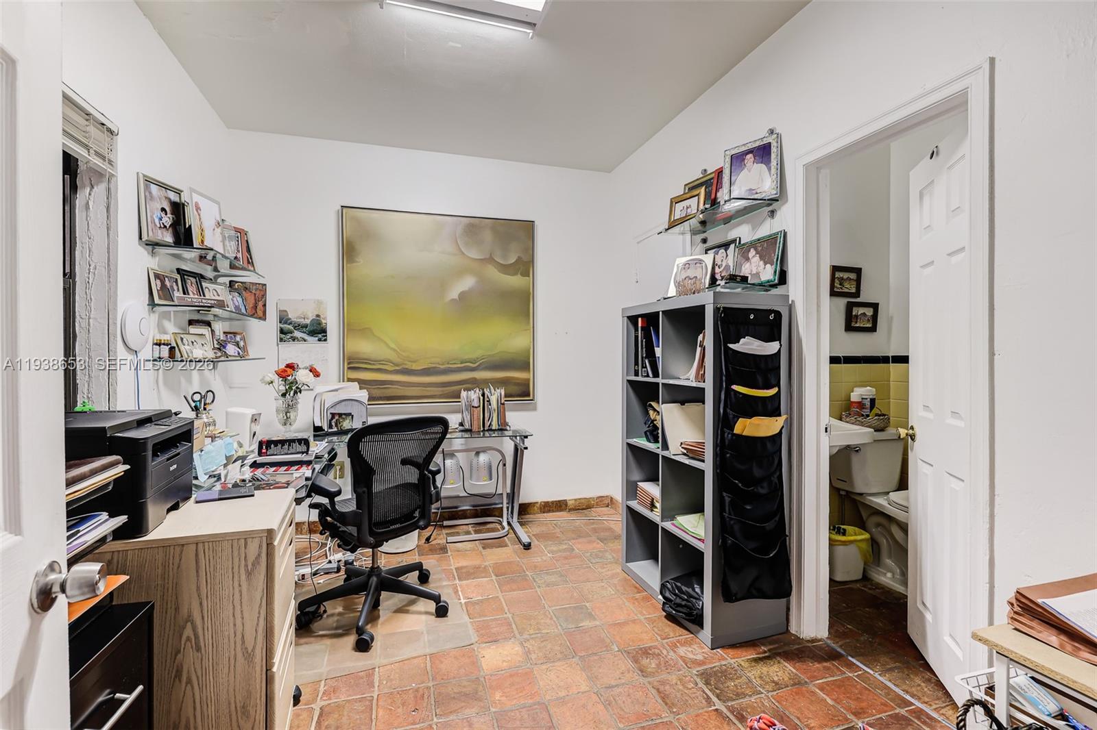 2650 Hilola St, Miami FL 33133