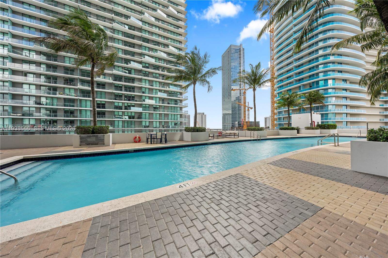60 SW 13th St #2422, Miami FL 33130