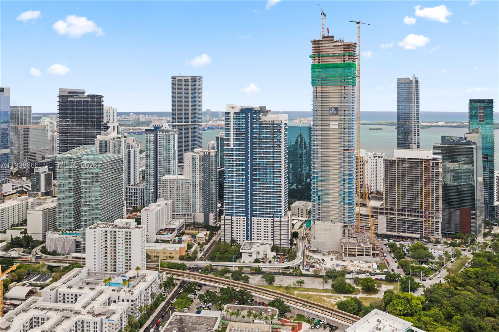 60 SW 13th St #2422, Miami FL 33130