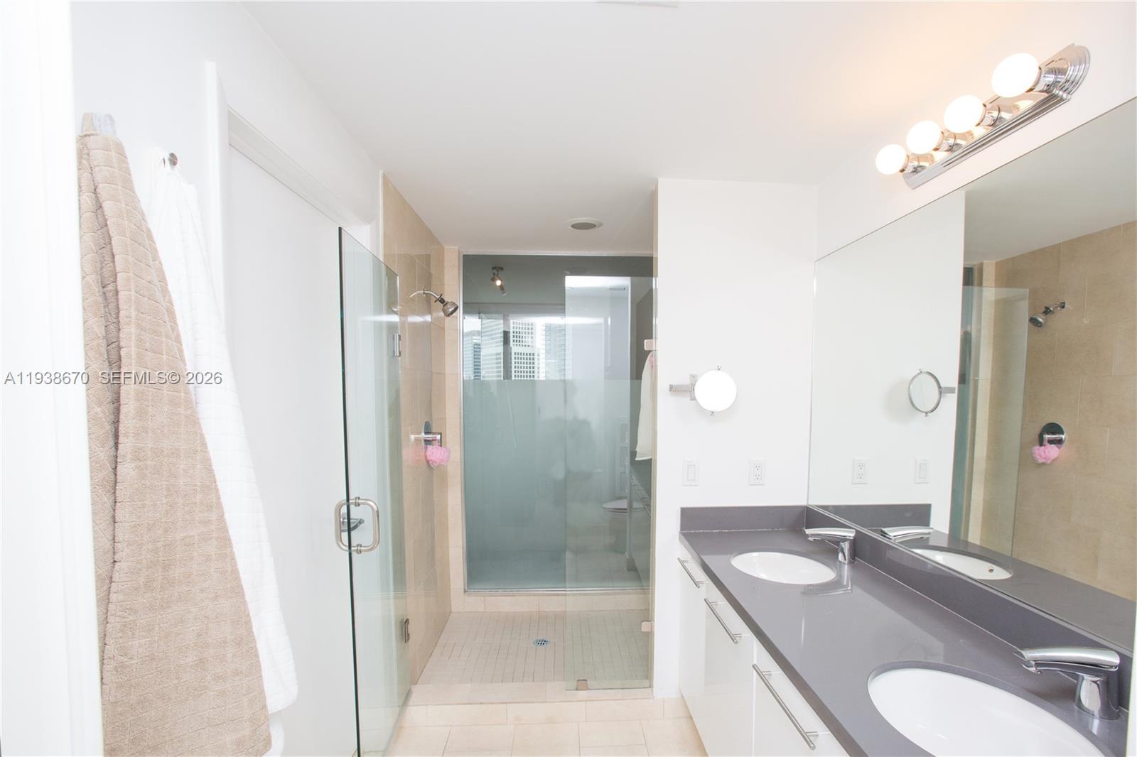 90 SW 3rd St #2402, Miami FL 33130