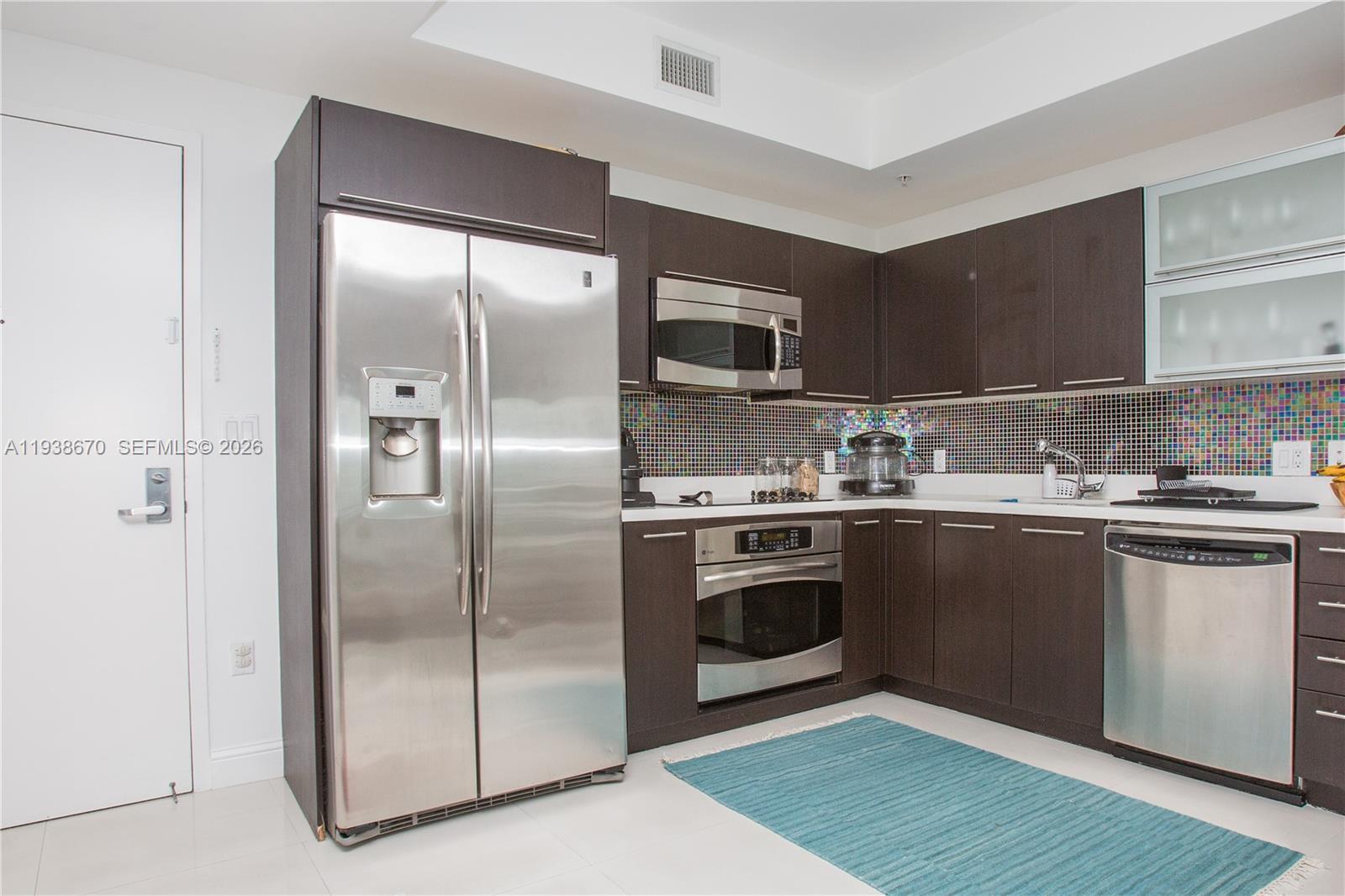 90 SW 3rd St #2402, Miami FL 33130