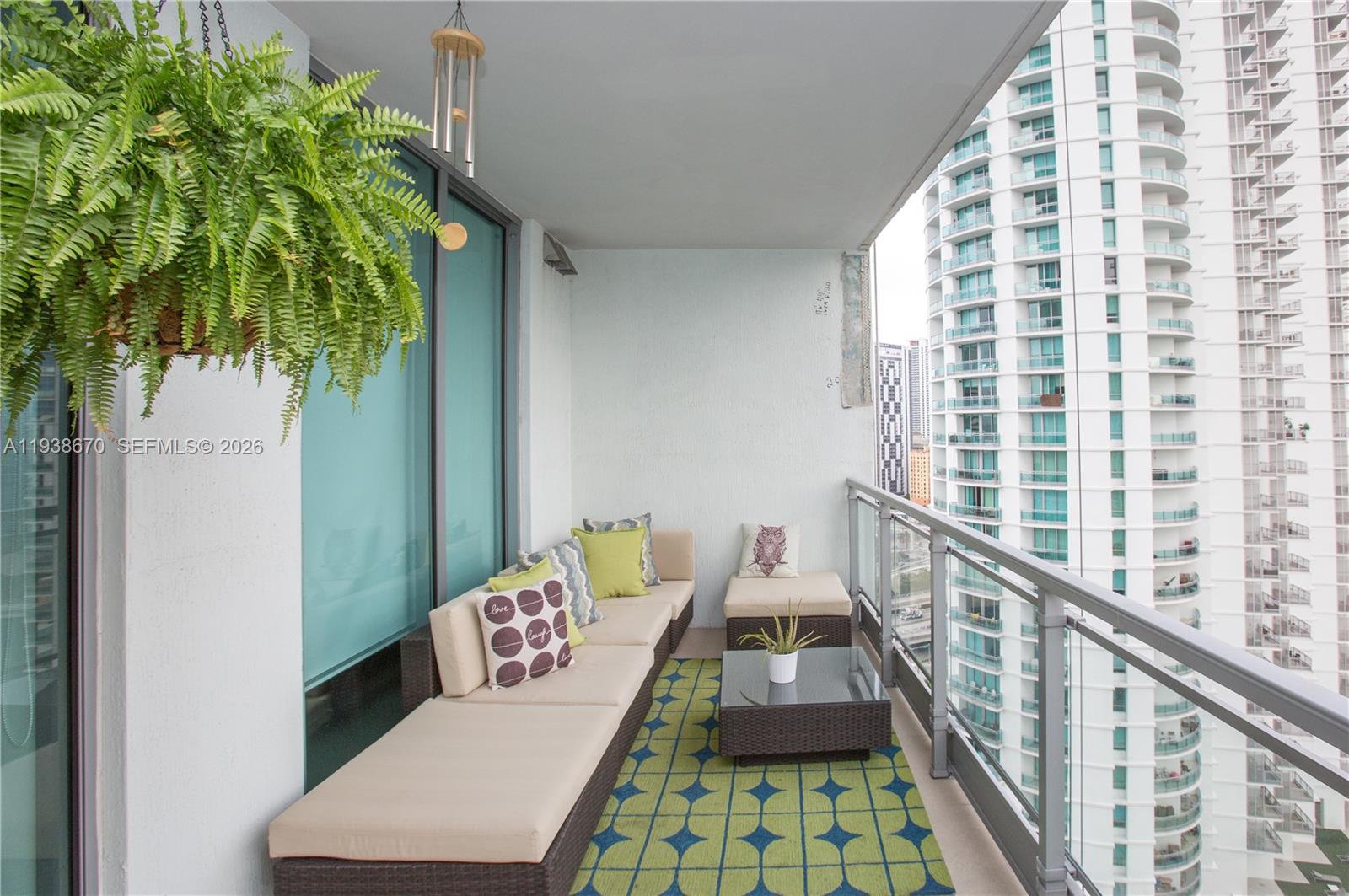 90 SW 3rd St #2402, Miami FL 33130