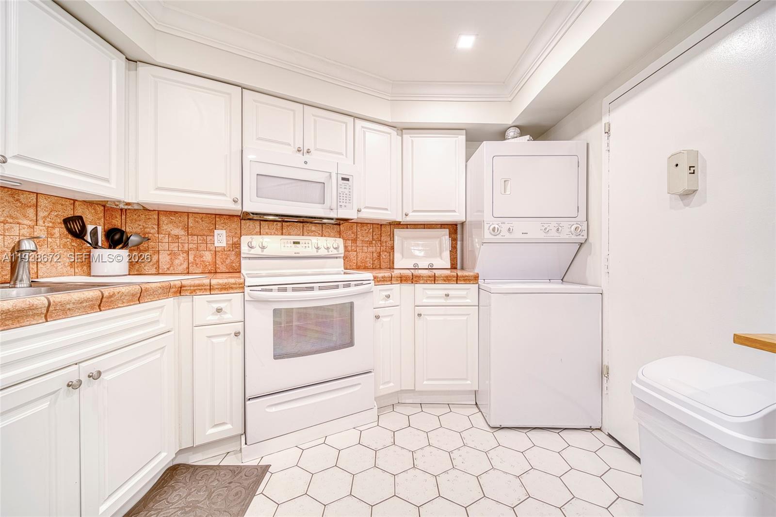1111 Crandon Blvd #C404, Key Biscayne FL 33149
