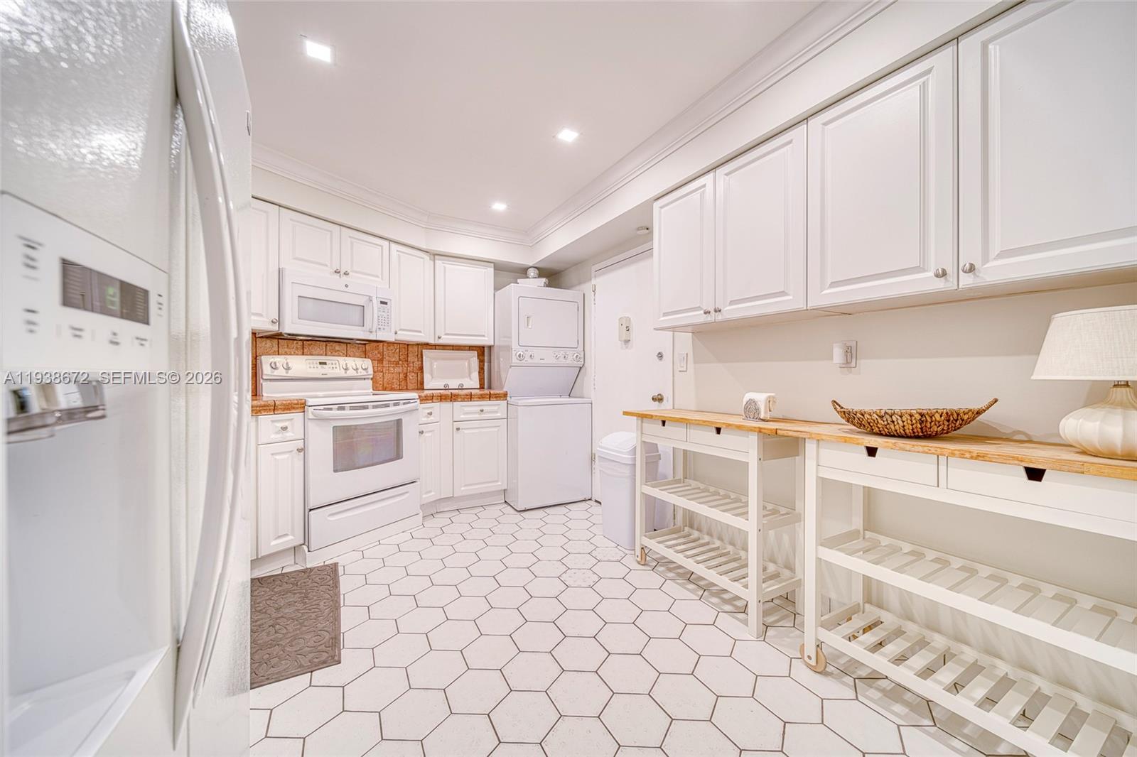 1111 Crandon Blvd #C404, Key Biscayne FL 33149
