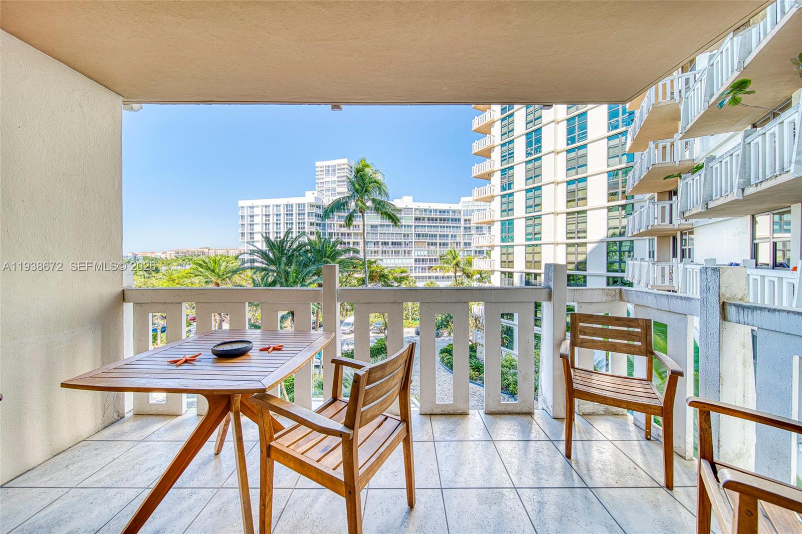 1111 Crandon Blvd #C404, Key Biscayne FL 33149