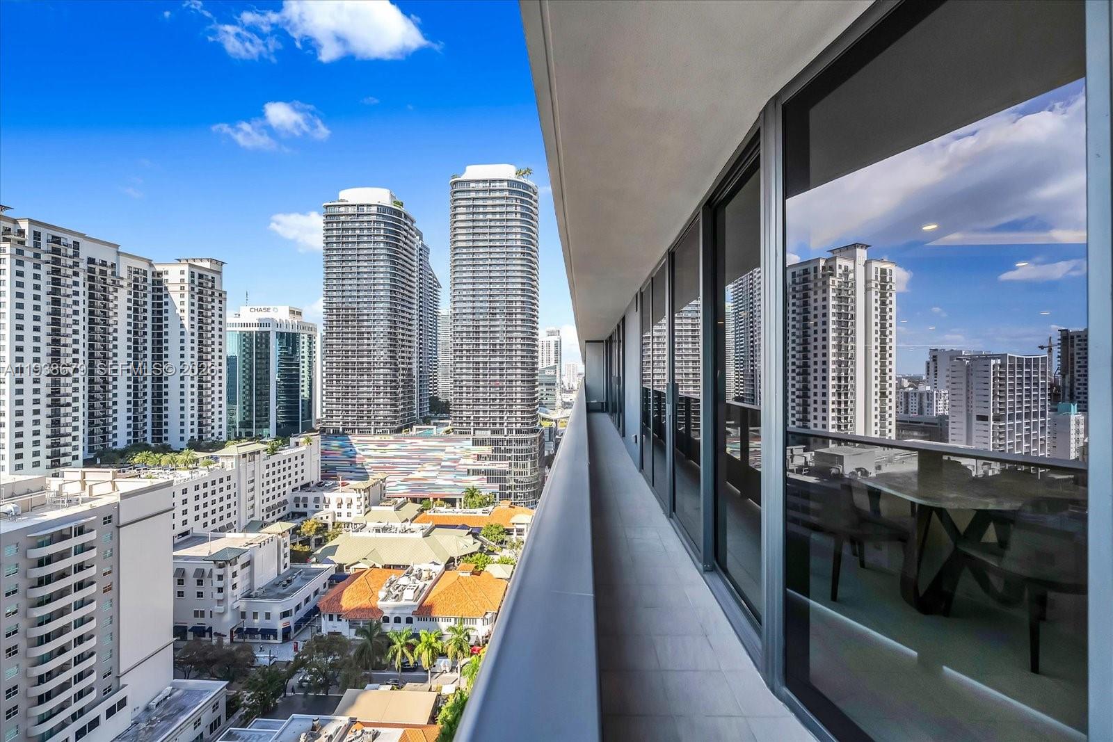 1000 Brickell Plz #2202, Miami FL 33131