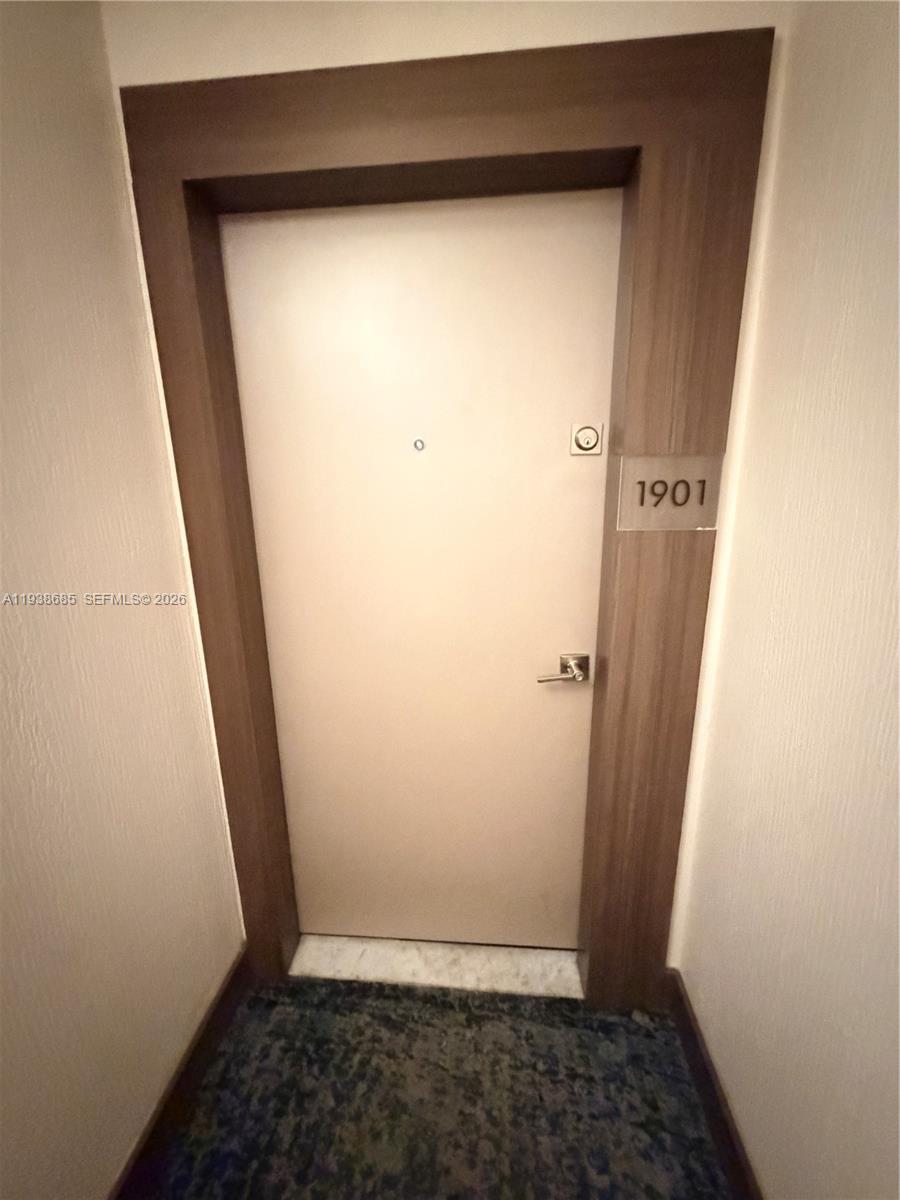 3701 N Country Club Dr #1901, Aventura FL 33180