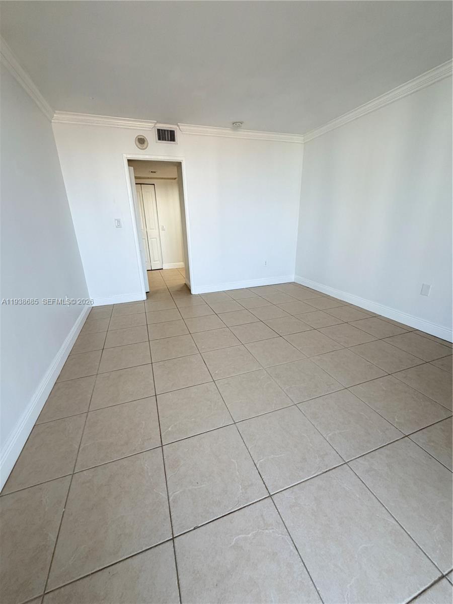 3701 N Country Club Dr #1901, Aventura FL 33180