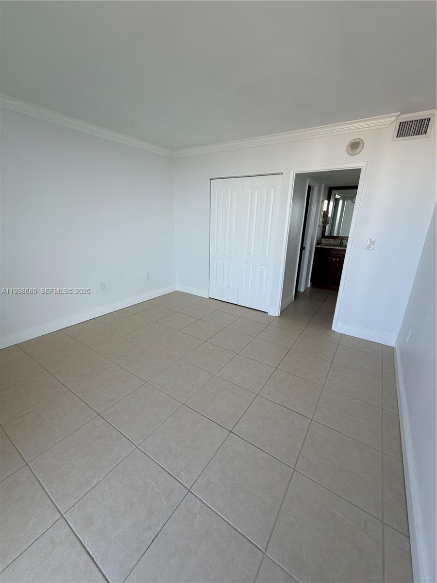 3701 N Country Club Dr #1901, Aventura FL 33180