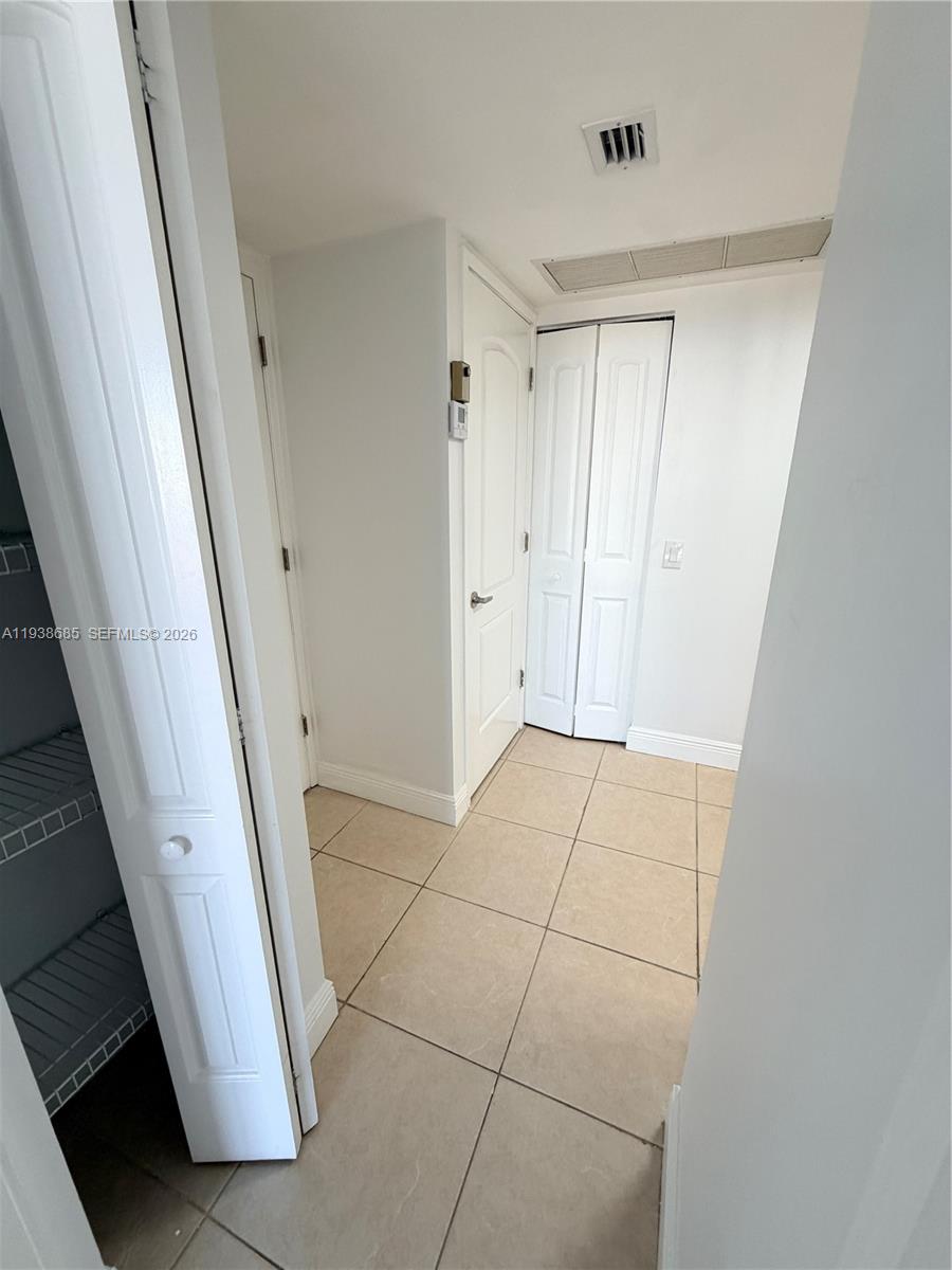 3701 N Country Club Dr #1901, Aventura FL 33180