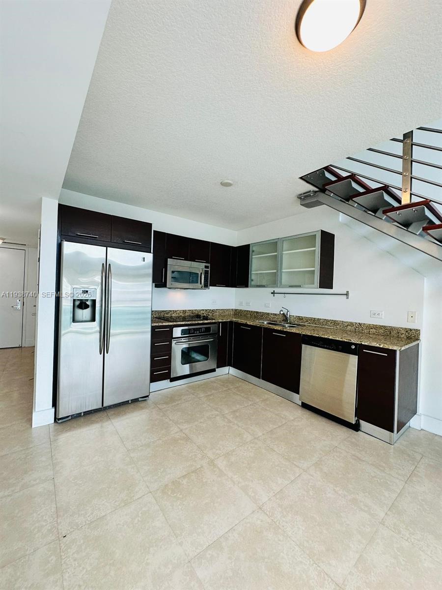 41 SE 5th St #1512, Miami FL 33131