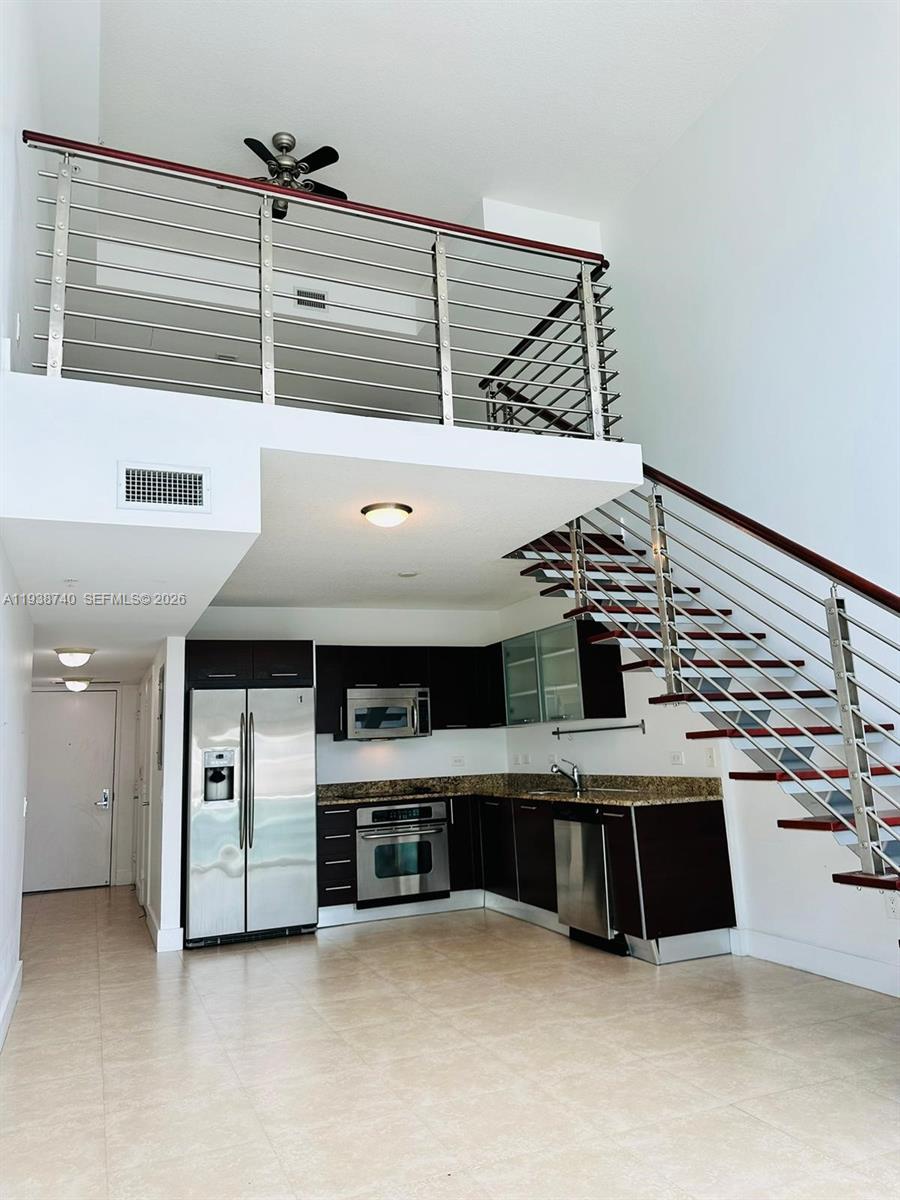 41 SE 5th St #1512, Miami FL 33131