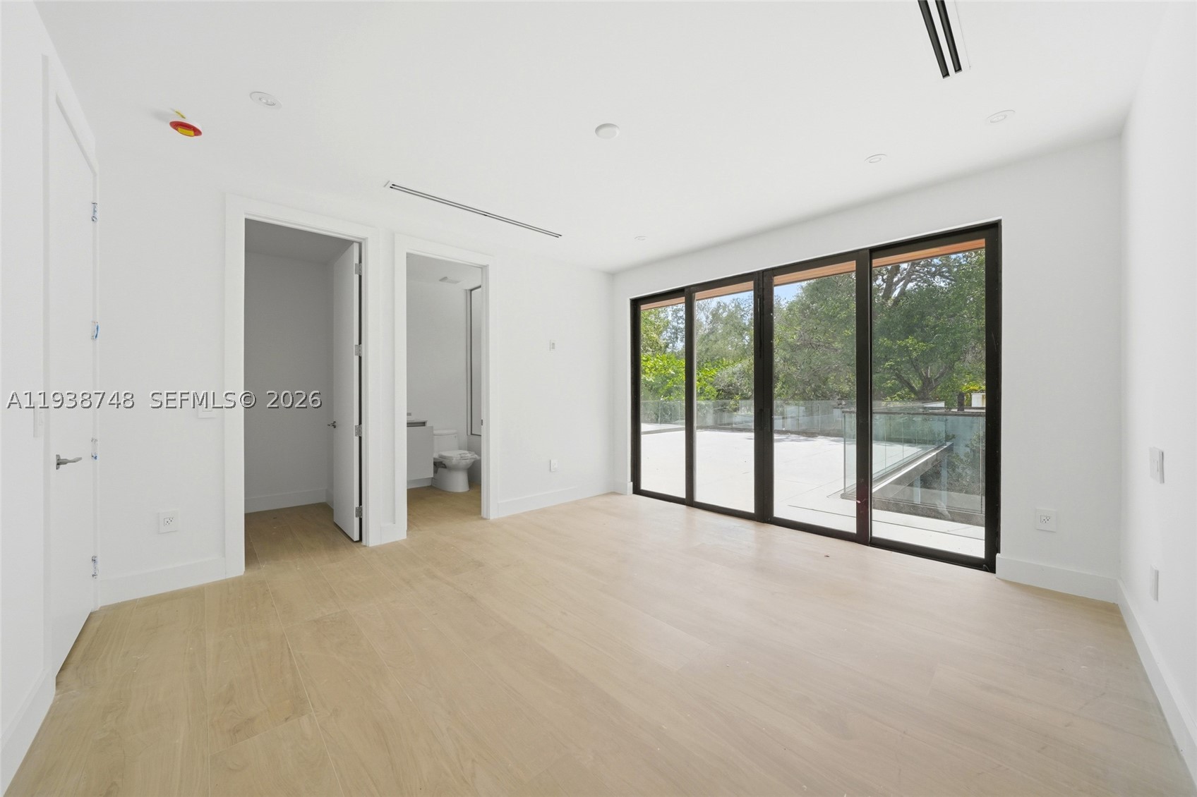 4150 Loquat Ave, Miami FL 33133