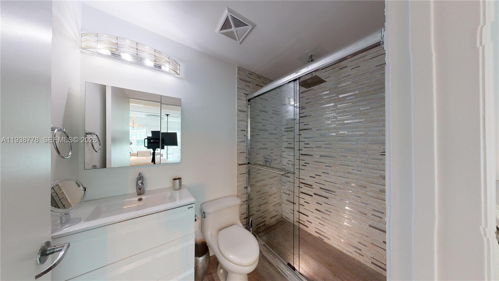 60 SW 13th St #3422, Miami FL 33130