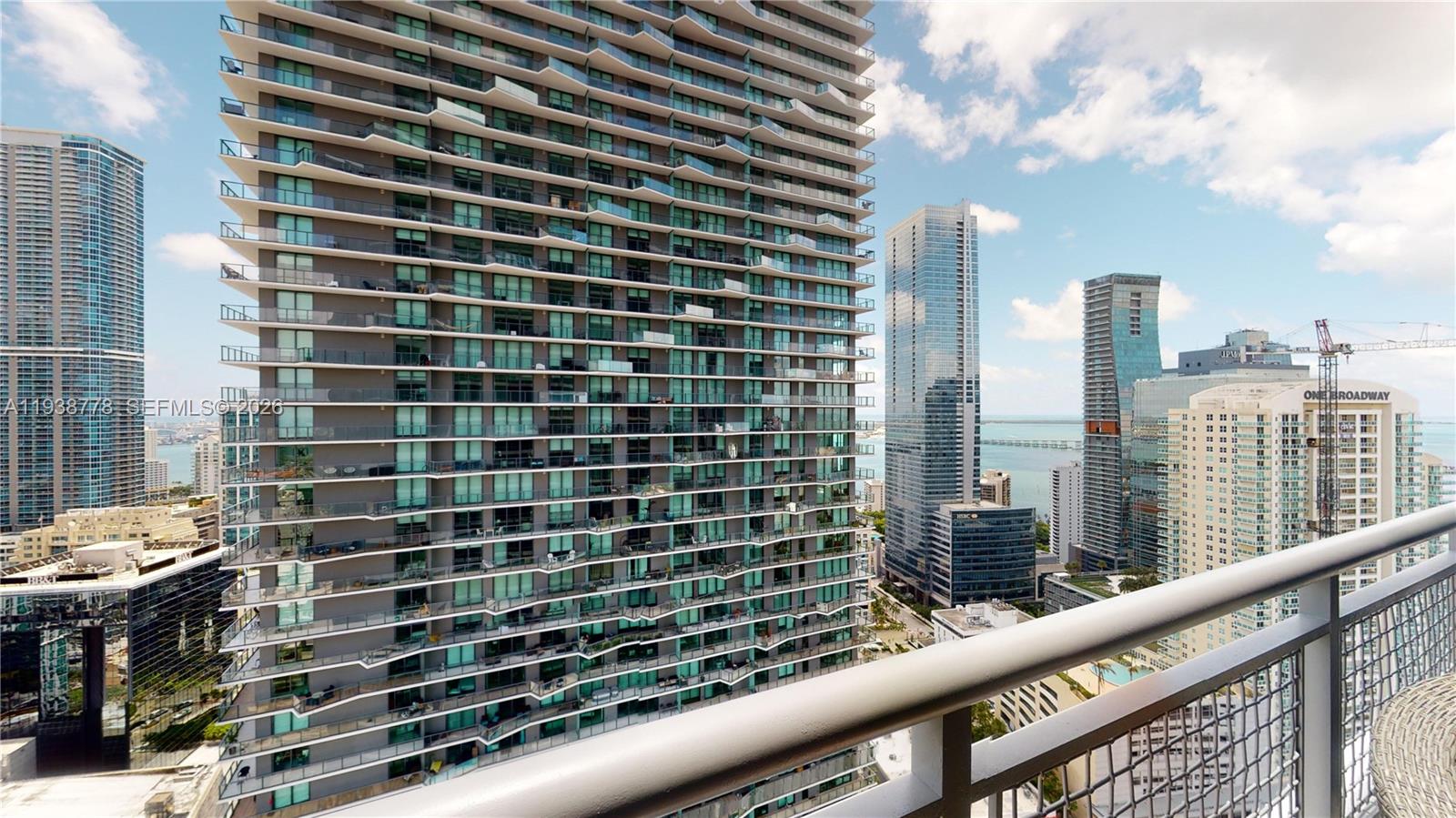 60 SW 13th St #3422, Miami FL 33130