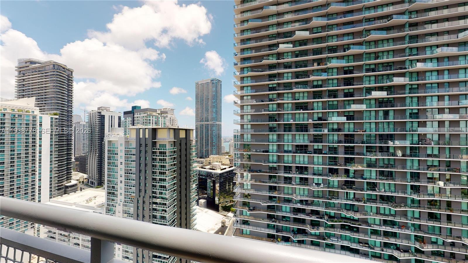 60 SW 13th St #3422, Miami FL 33130