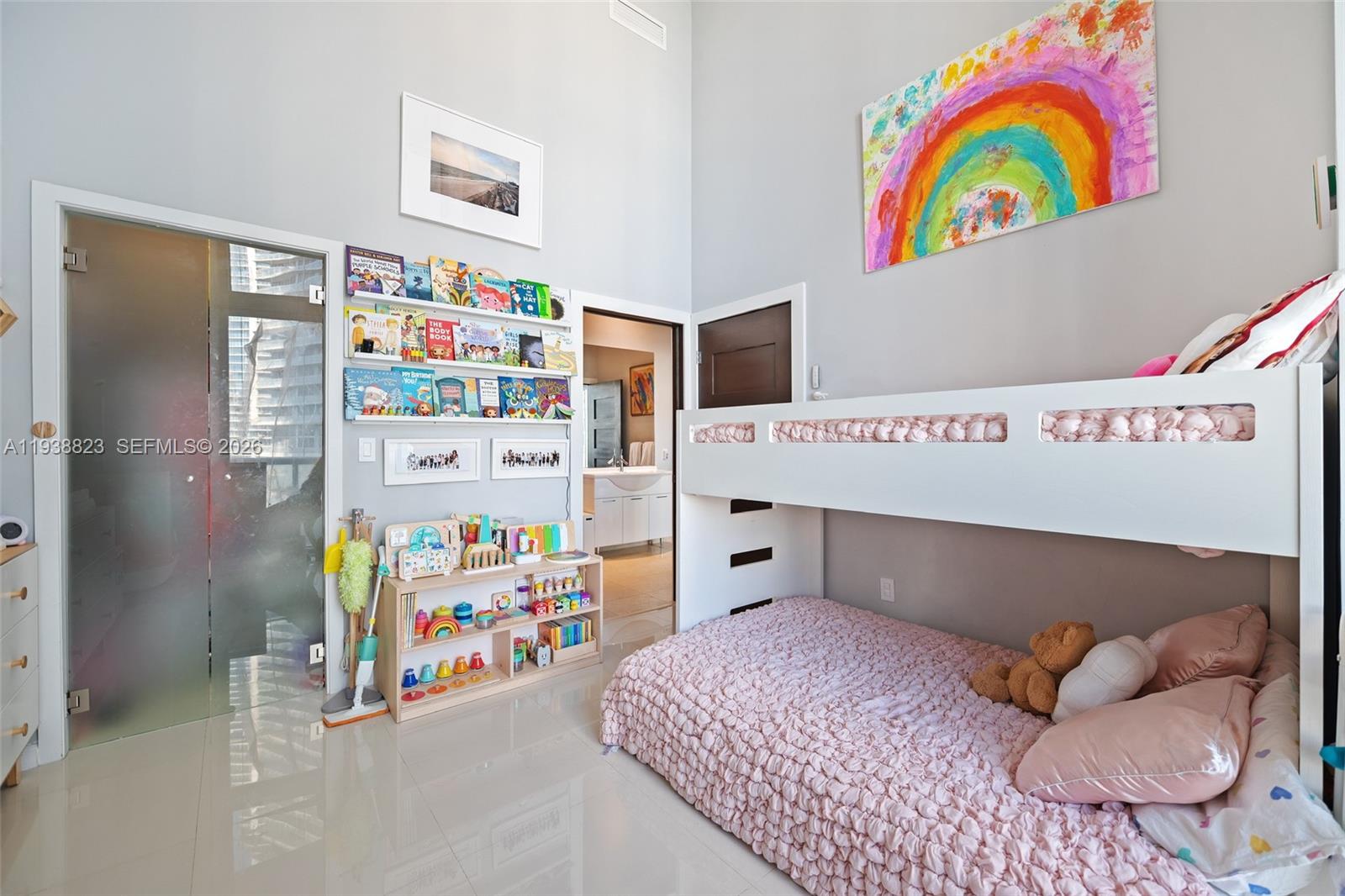 495 Brickell Ave #2204, Miami FL 33131
